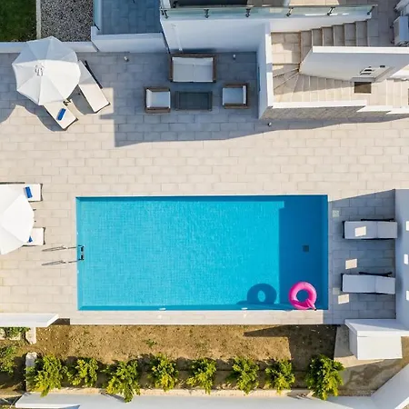 Asteria Pearl 2 With Rooftop Jacuzzi * Τιγκάκι