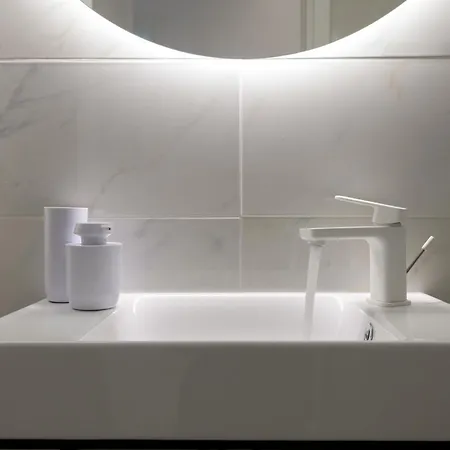 Asteria Pearl 2 With Rooftop Jacuzzi *