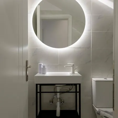 Asteria Pearl 2 With Rooftop Jacuzzi