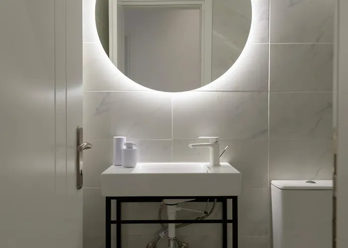 Asteria Pearl 2 With Rooftop Jacuzzi