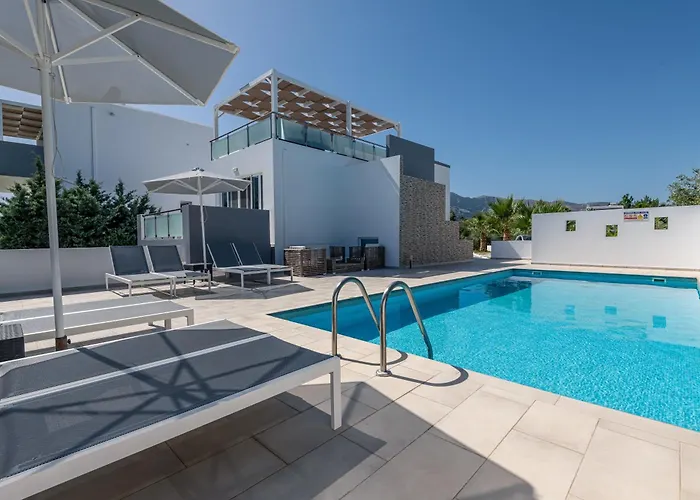 Asteria Pearl 2 With Rooftop Jacuzzi Villa *