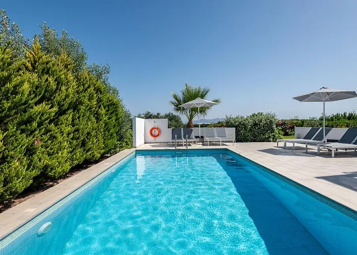 Asteria Pearl 2 With Rooftop Jacuzzi