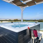 Вилла Asteria Pearl 2 With Rooftop Jacuzzi Тигаки