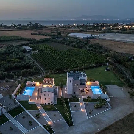 Villa Asteria Pearl 2 With Rooftop Jacuzzi