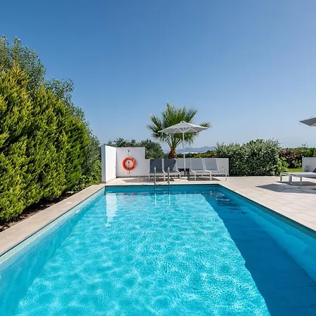 Asteria Pearl 2 With Rooftop Jacuzzi