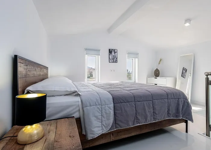 Asteria Pearl 2 With Rooftop Jacuzzi *