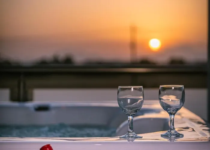 Villa Asteria Pearl 2 With Rooftop Jacuzzi