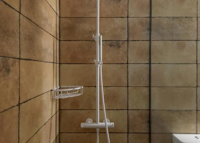 Villa Asteria Pearl 2 With Rooftop Jacuzzi