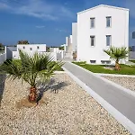 Villa Asteria Pearl 2 With Rooftop Jacuzzi *