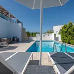 Asteria Pearl 2 With Rooftop Jacuzzi