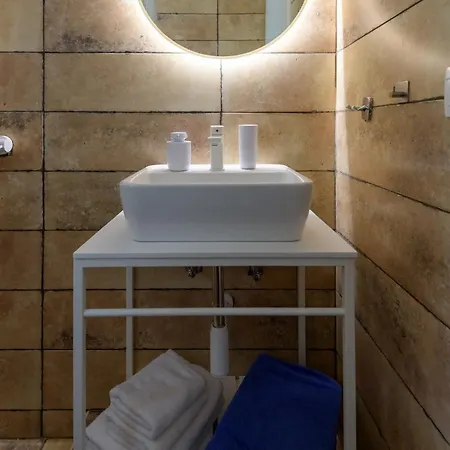 Asteria Pearl 2 With Rooftop Jacuzzi Tigaki