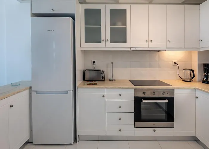 Villa Asteria Pearl 2 With Rooftop Jacuzzi *