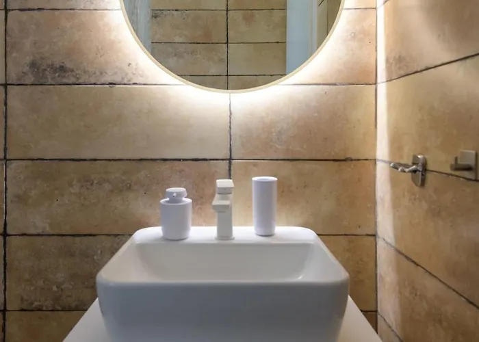 Villa Asteria Pearl 2 With Rooftop Jacuzzi