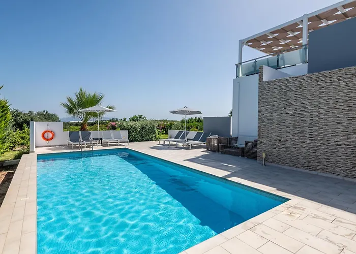 Asteria Pearl 2 With Rooftop Jacuzzi Villa